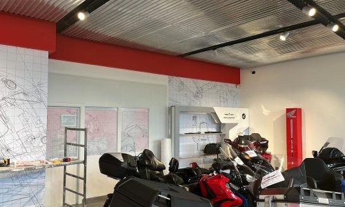 REALIZZAZIONE SHOW ROOM HONDA MOTO STAR A LEGNANO 2